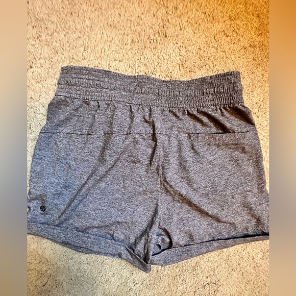 Lululemon Spring Break Away Short *4-way Stretch 3" - Picture 5 of 8